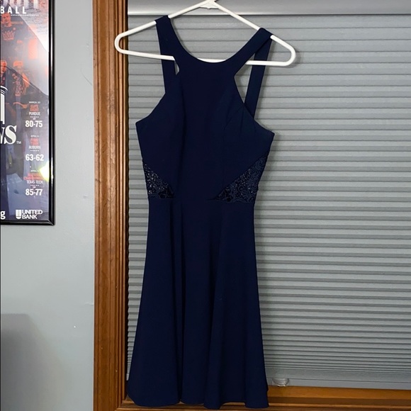 Dress - Picture 1 of 3